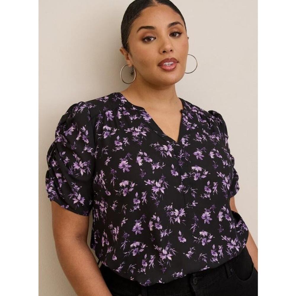 Torrid Harper Georgette Ruched Short Sleeve Purple & Black V Neckline Blouse 5X